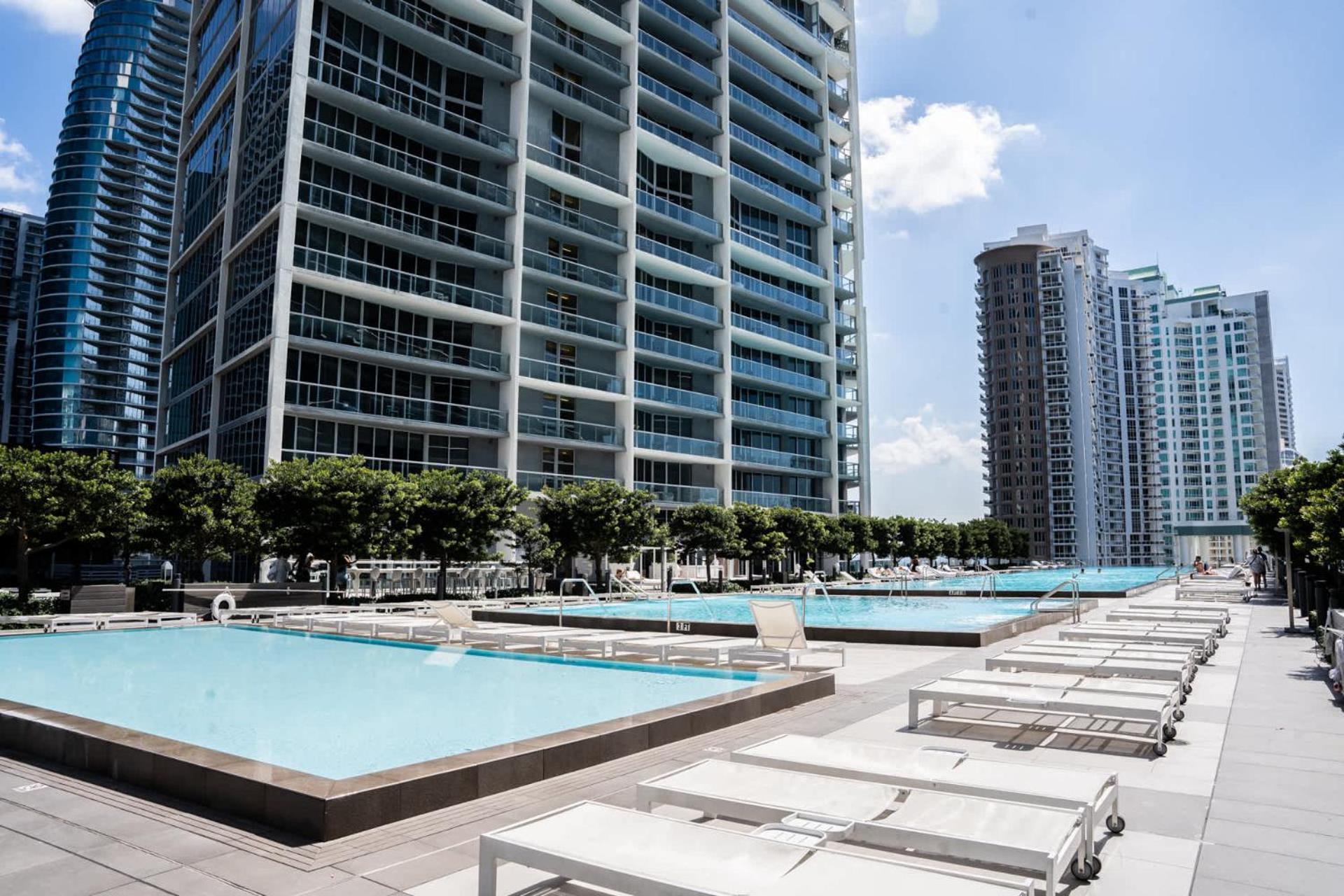 Mvr-brickell Oasis W & Pool *
